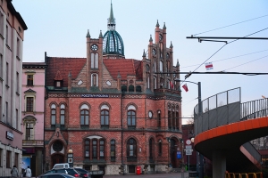 Nazwa pliku=43_chorzow-batory-slask.jpg
Wielkość pliku=376KiB
Rozmiar=780x520
Data dodania= 20, Listopad 2016 43_chorzow-batory-slask.jpg