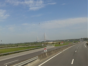 00-a29_most.jpg