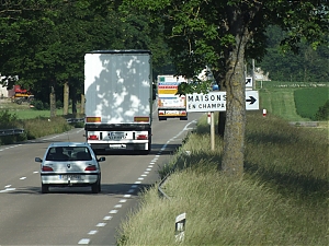 Nazwa pliku=03-N4_Maisons-En-Champagne.jpg
Wielkość pliku=381KiB
Rozmiar=780x585
Data dodania= 18, Czerwiec 2012 03-N4_Maisons-En-Champagne.jpg