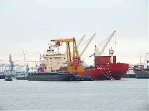 10_port_rotterdam.jpg