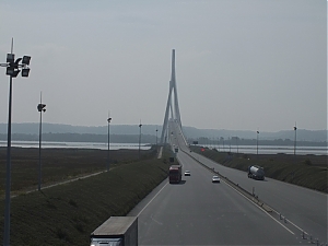 11-a29_most.jpg