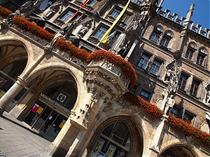 307_Munich_ratusz.jpg