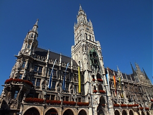 316_Munich_ratusz.jpg