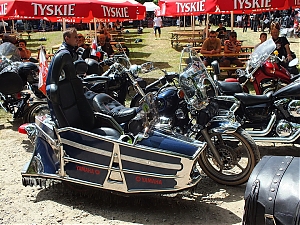 Nazwa pliku=32_lesko_2014_zlot.jpg
Wielkość pliku=540KiB
Rozmiar=780x585
Data dodania= 22, Lipiec 2014 32_lesko_2014_zlot.jpg